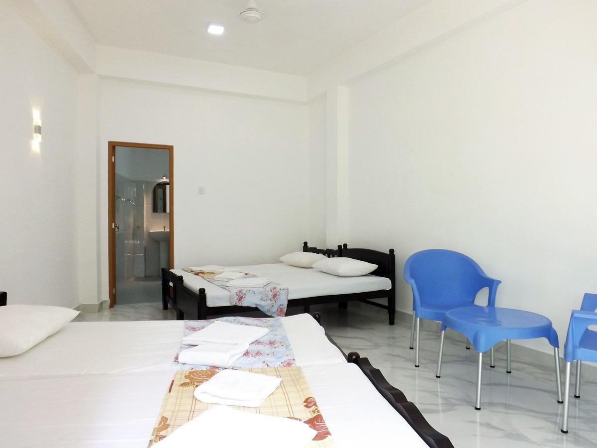 Hotel "Diana" Хикадува Екстериор снимка